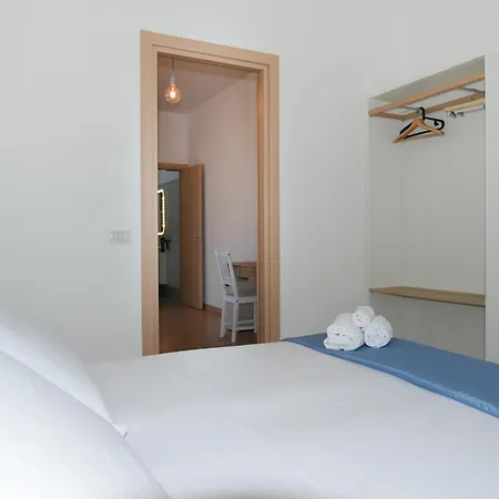 아파트 Izzhome Perla