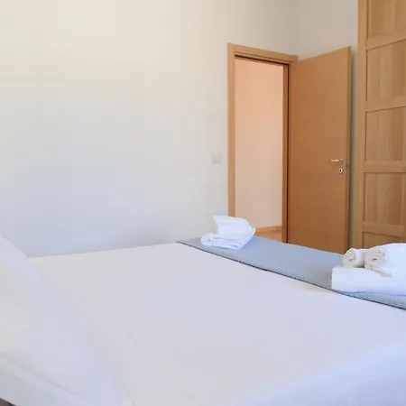 Izzhome Perla 푼타 세카