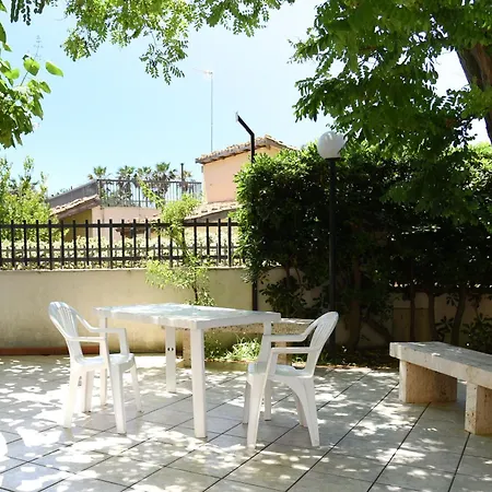 아파트 Izzhome Perla